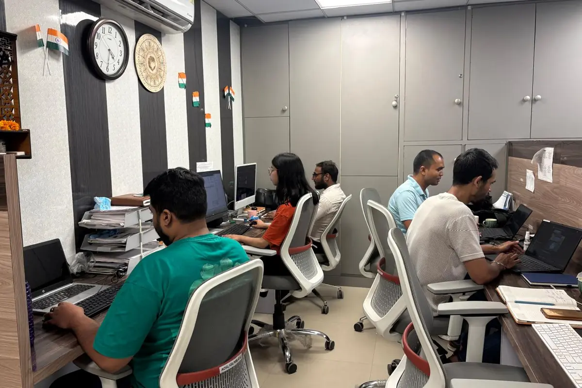Aviation Overseas Supply Logistics team working at the New Delhi office